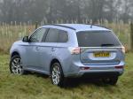 Mitsubishi Outlander PHEV 2014 года (UK)
